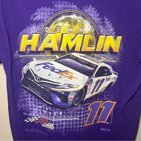 Vintage Style Nascar Tee Shirt Size Medium- Denny Hamlin #11 - Picture 4 of 5